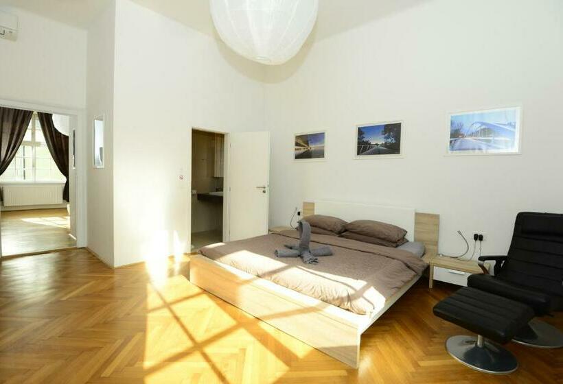 اتاق استاندارد, Galeria Rooms