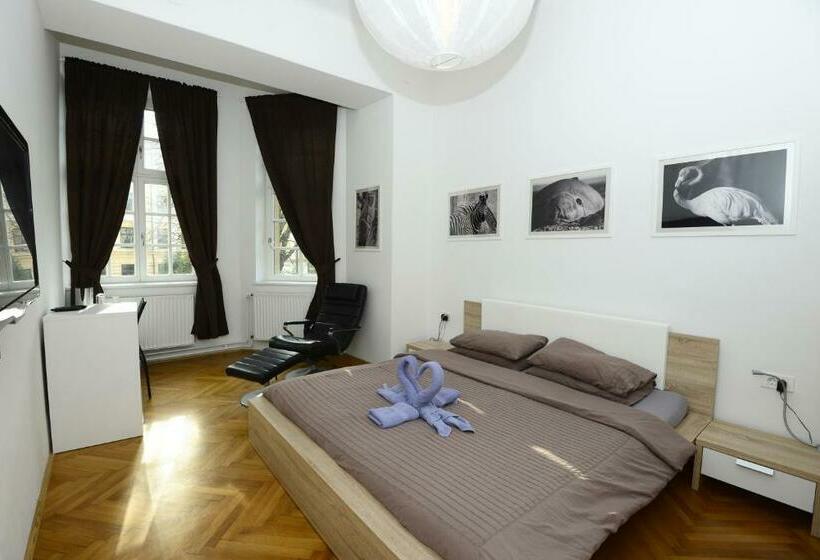 اتاق استاندارد, Galeria Rooms