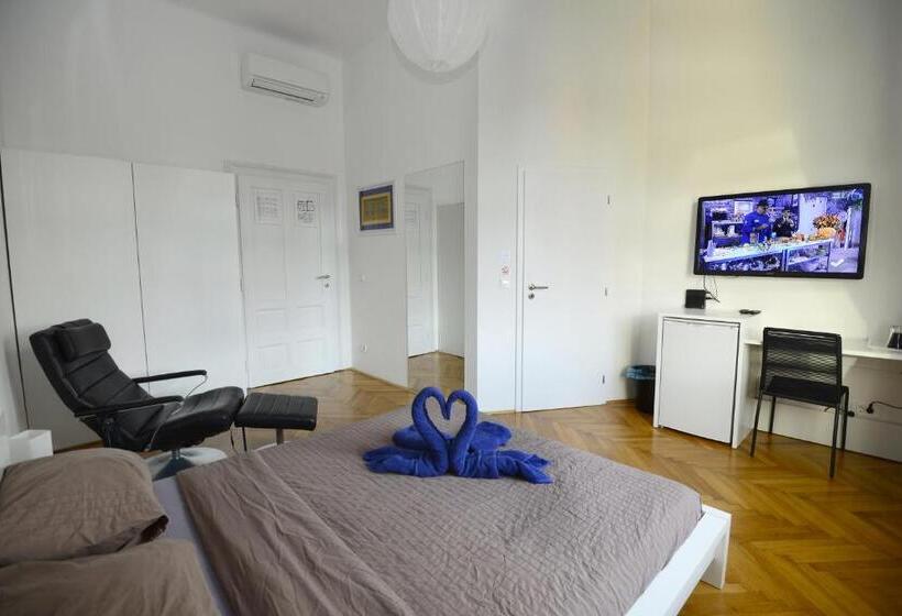 اتاق استاندارد, Galeria Rooms