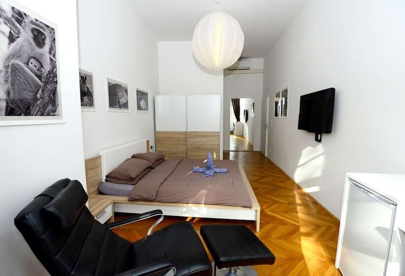 اتاق استاندارد, Galeria Rooms