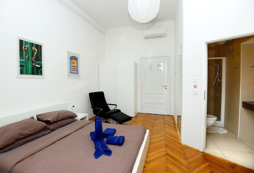 اتاق استاندارد, Galeria Rooms