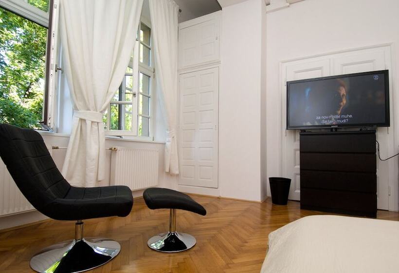 اتاق استاندارد, Galeria Rooms