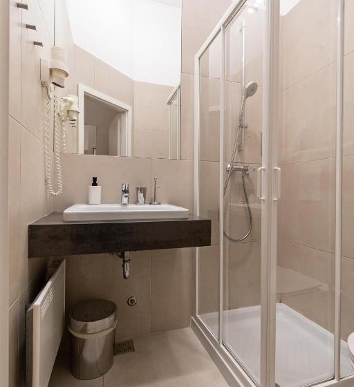 اتاق استاندارد یک نفره, Galeria Rooms