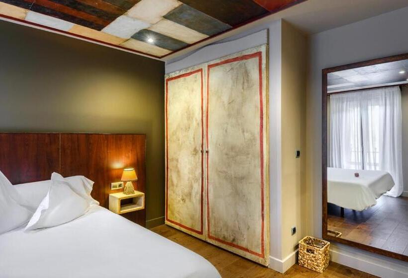 Полулюкс, La Casueña