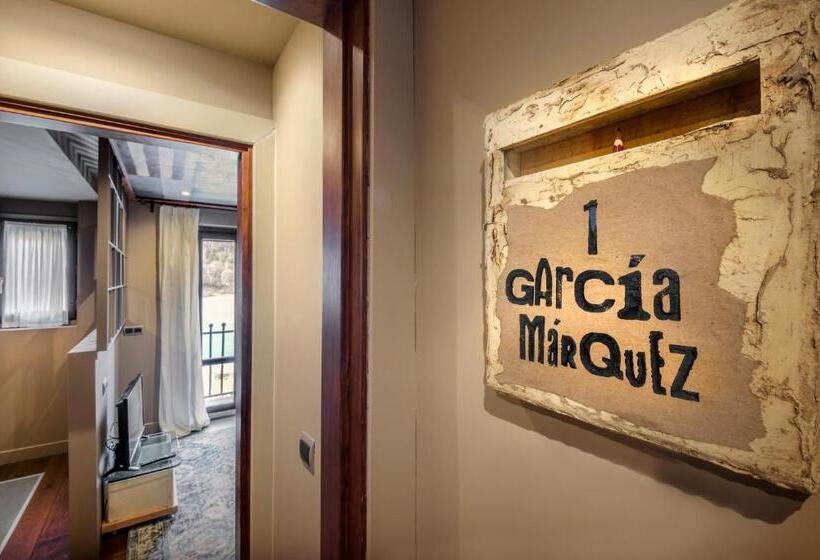 Полулюкс, La Casueña