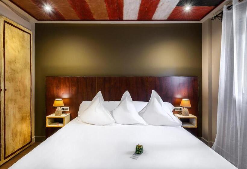 Номер Стандарт, La Casueña