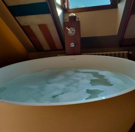 Люкс, La Casueña