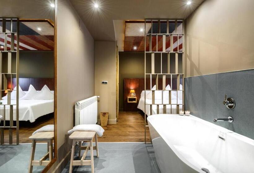 Номер Стандарт, La Casueña