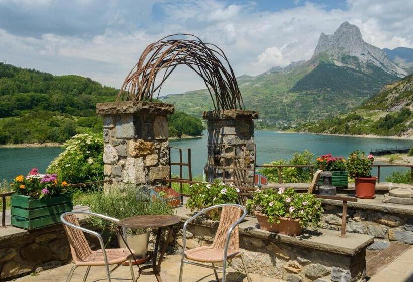 Полулюкс, La Casueña