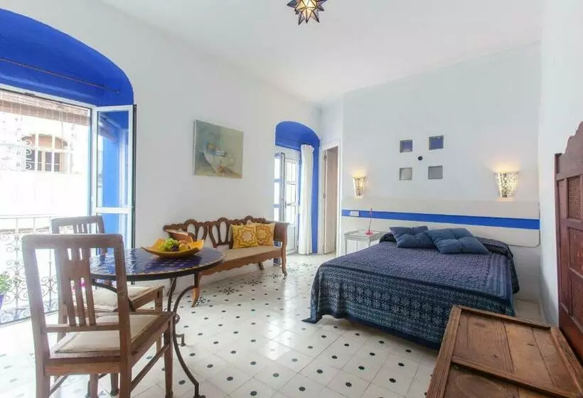 Superior-Zimmer, La Estrella De Tarifa
