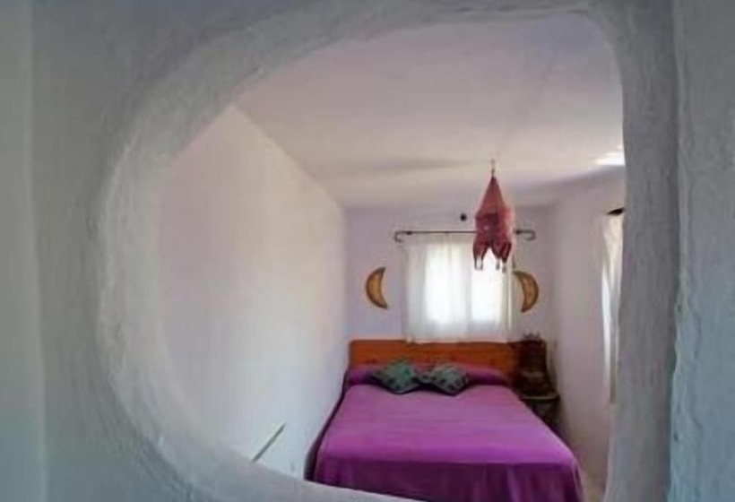 غرفة قياسية, La Estrella De Tarifa