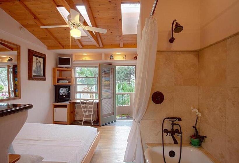 חדר סטנדרט נוף לים, Les Artistes Inn