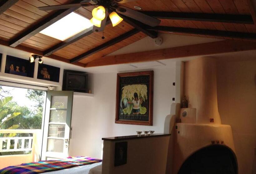 غرفة قياسية سرير كينج, Les Artistes Inn