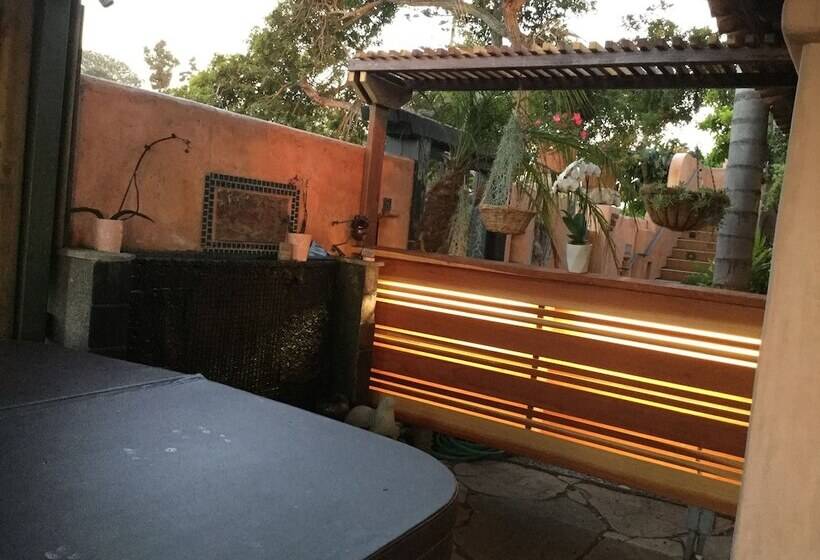 חדר פרמיום נוף לים, Les Artistes Inn