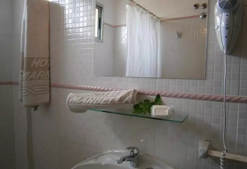 اتاق سوپریور سه تخته, Marbella
