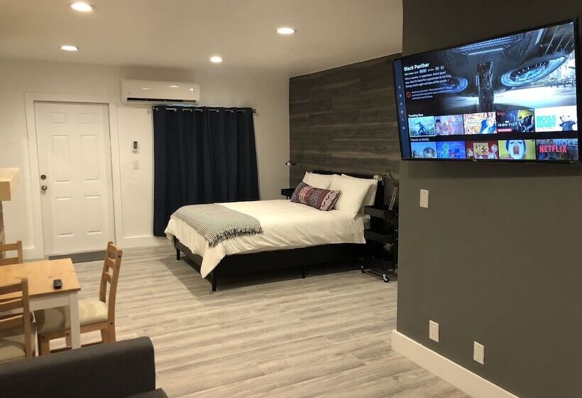 스탠다드 스튜디오, Oasis