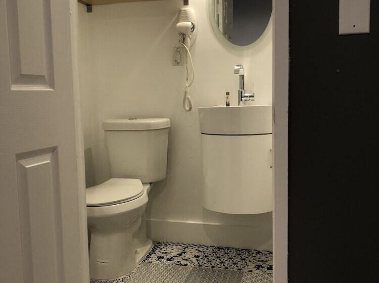 스탠다드 스튜디오, Oasis