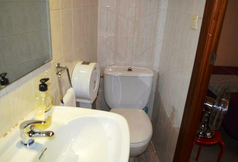 غرفة قياسية, Pension Salamanca