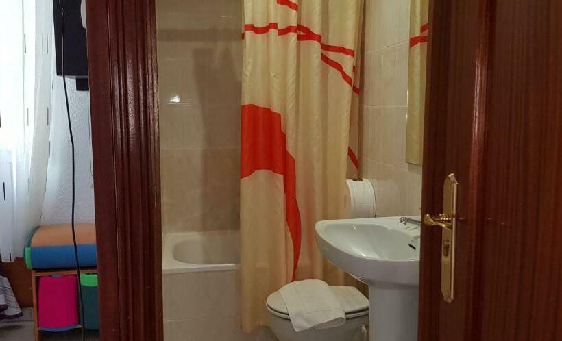 غرفة قياسية, Pension Salamanca