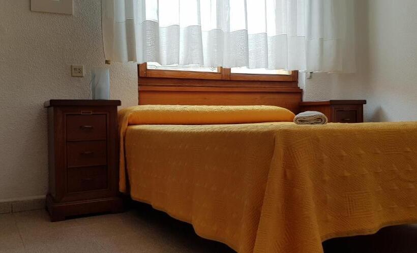 غرفة قياسية فردية, Pension Salamanca