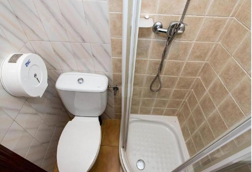 غرفة قياسية فردية حمام مشترك, Pension Salamanca