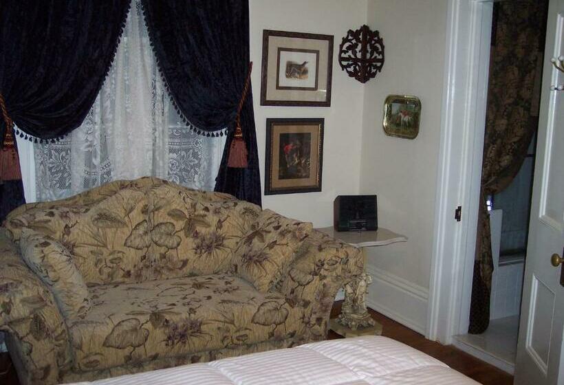 سوئیت با تخت بزرگ, Shadowlawn Bed And Breakfast