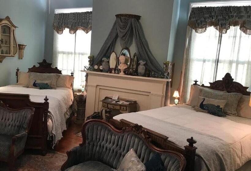 Suite Queen Bed, Shadowlawn Bed And Breakfast