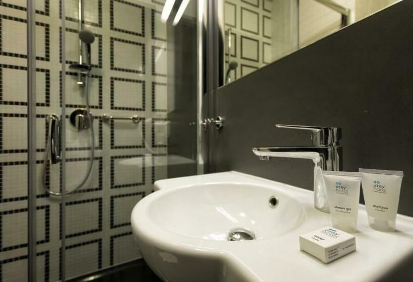 اتاق لوکس, So Stay