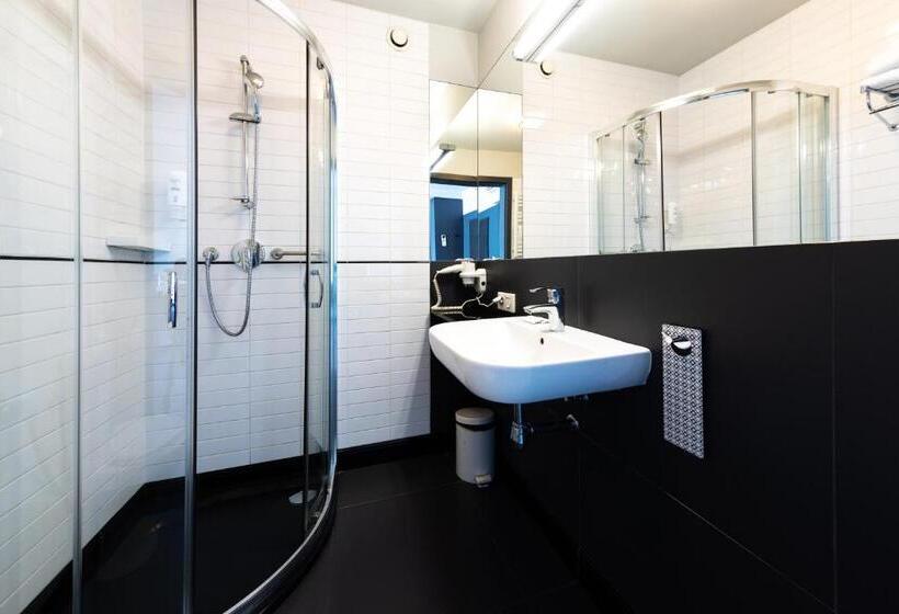 اتاق استاندارد یک نفره, So Stay