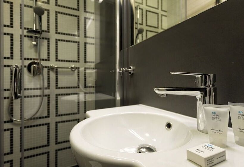 اتاق لوکس, So Stay