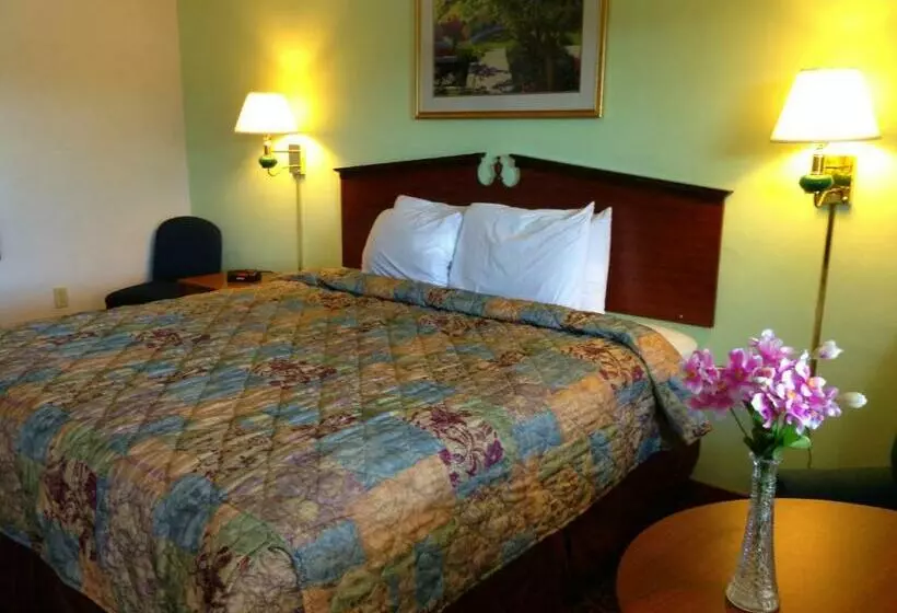キングサイズベッドのスタンダードルーム, Wye Motor Lodge Duncansville   Altoona
