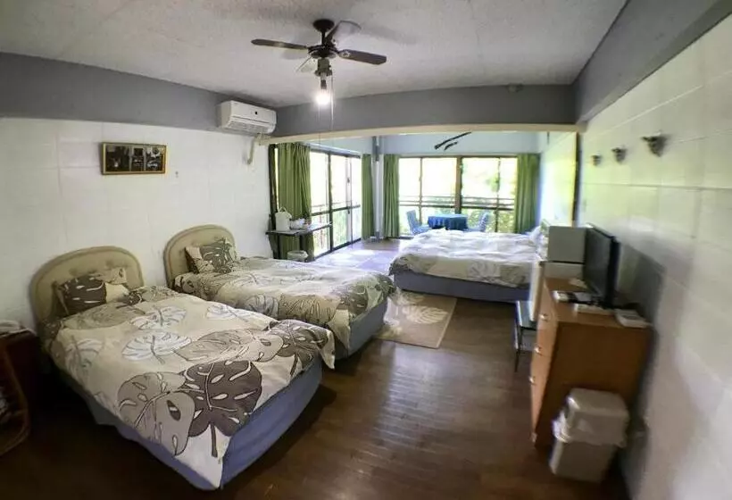 Camera Quadrupla Standard, Surfside Bed & Breakfast
