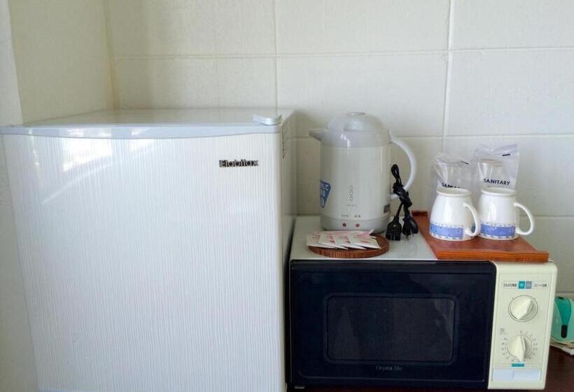 غرفة قياسية ثلاثية, Surfside Bed & Breakfast