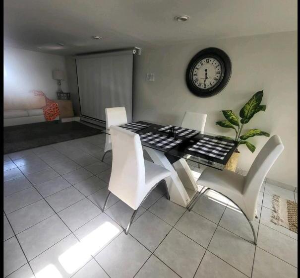 חדר סטודיו סטנדרד, Bassement Whit Jackuzzi And Pool