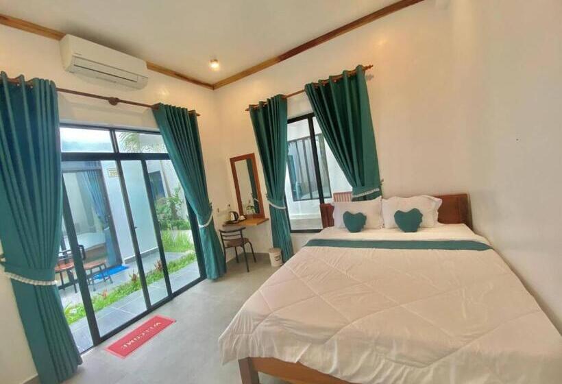 Habitación Estándar con Balcón, Kampot River Bungalows