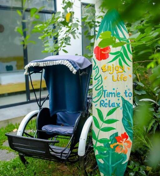 Habitación Triple Estándar con Balcón, Kampot River Bungalows