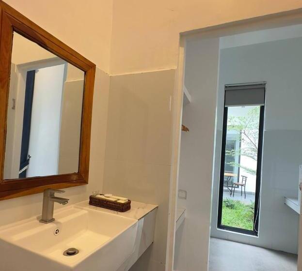 غرفة عائلية, Kampot River Bungalows