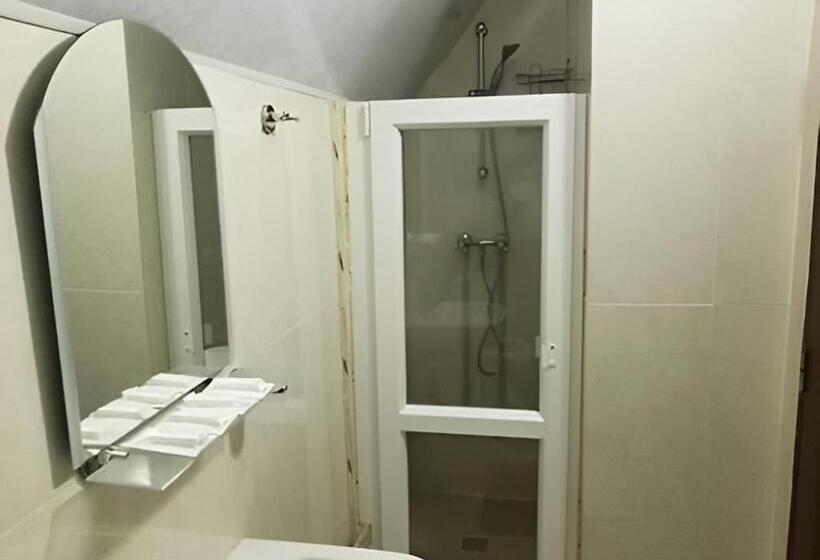 اتاق سوپریور سه تخته, Ruta