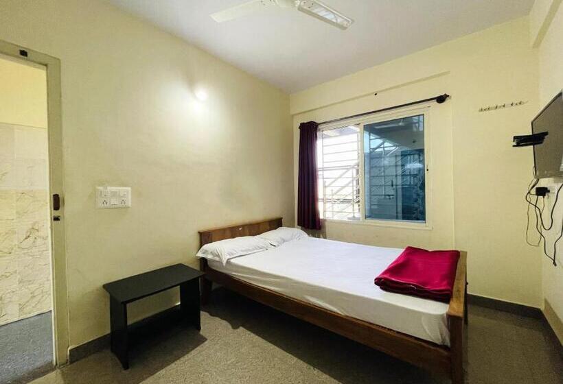 غرفة قياسية, Staymaker Manasu Arcade