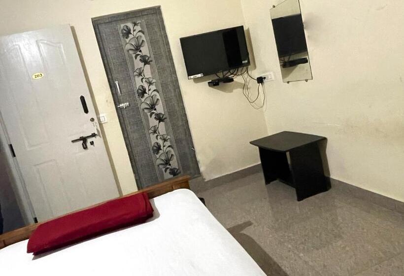 غرفة قياسية, Staymaker Manasu Arcade