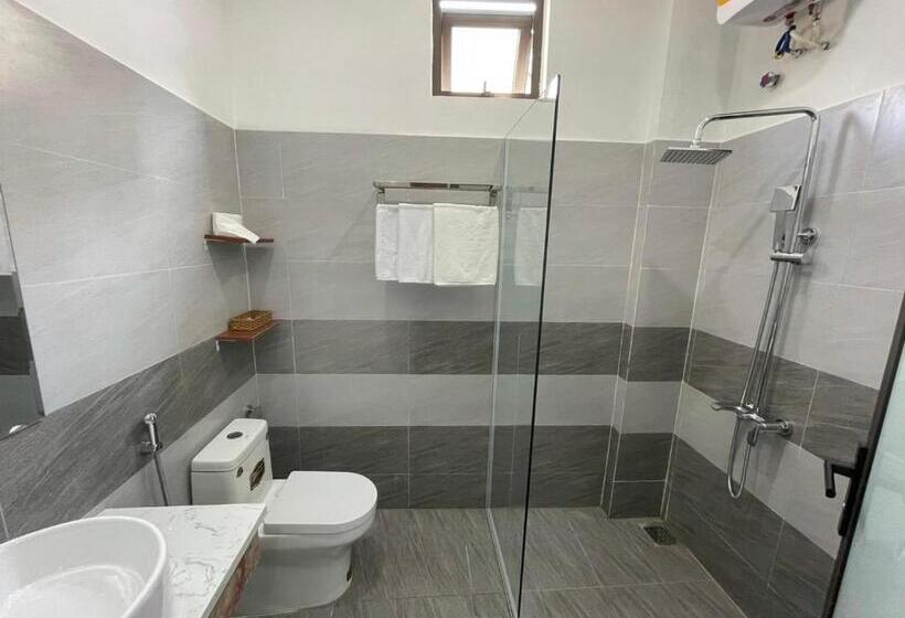 اتاق استاندارد سه نفره, Saphia Hotel Huế