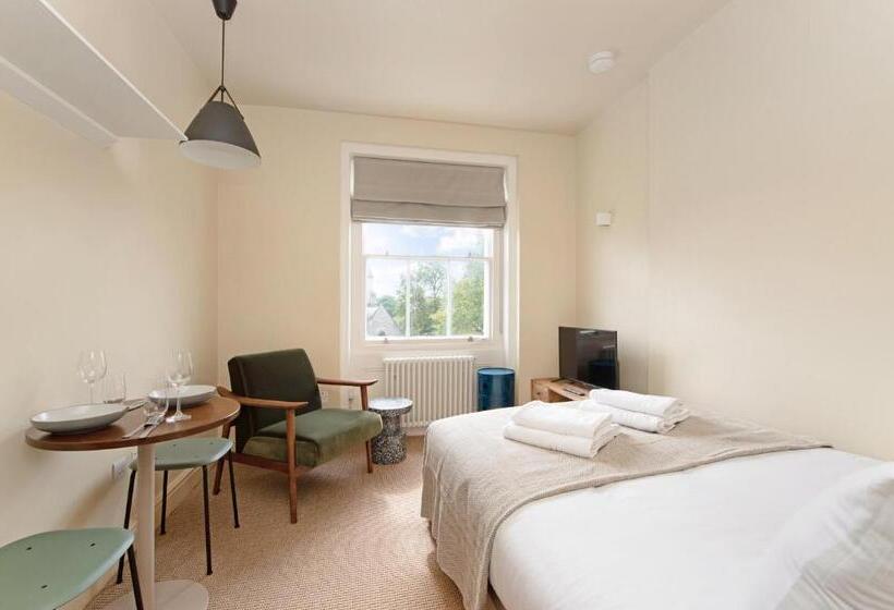 标准工作室, Vernon House