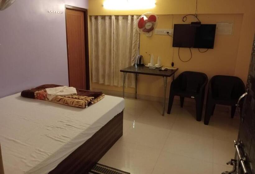 חדר אקונומי, Gangasagar Hotel & Resort