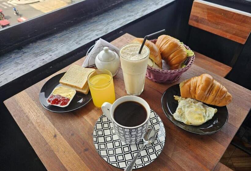 スタンダードシングルルーム, A&r