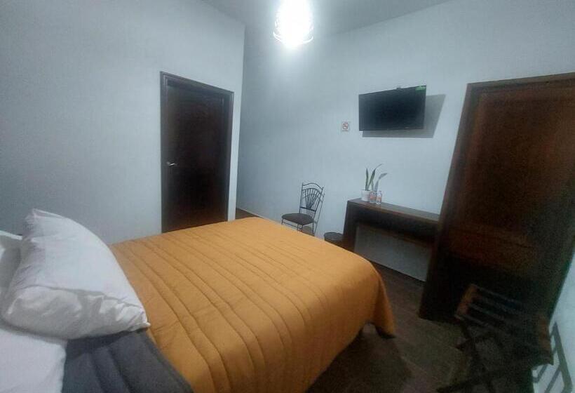 غرفة قياسية, Cantera Jaguar