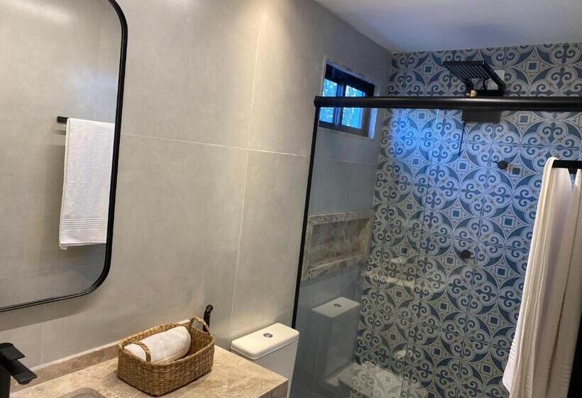 コンフォートトリプルルーム, Pousada Café Du Lirio