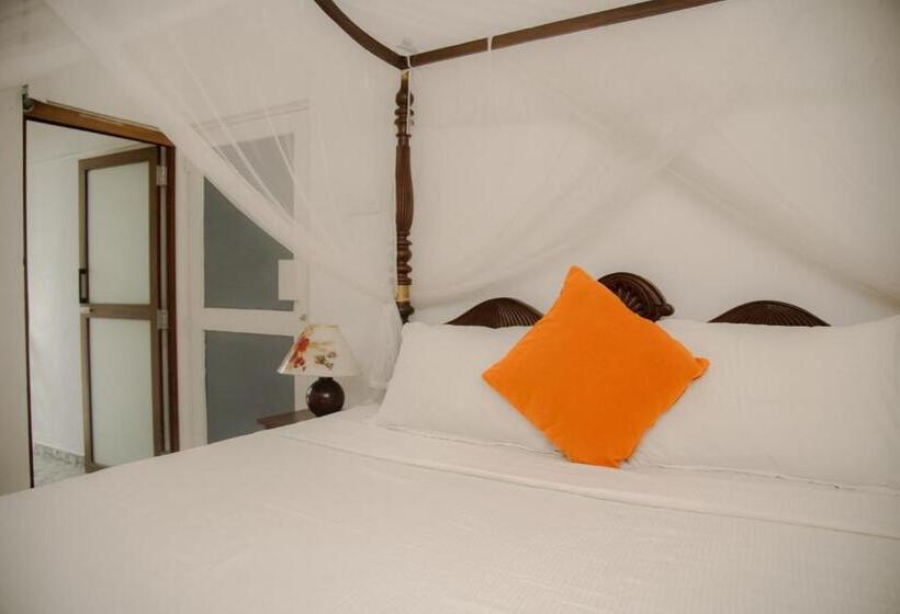 オーシャンビュースイート, Sea Crest Beach Villa