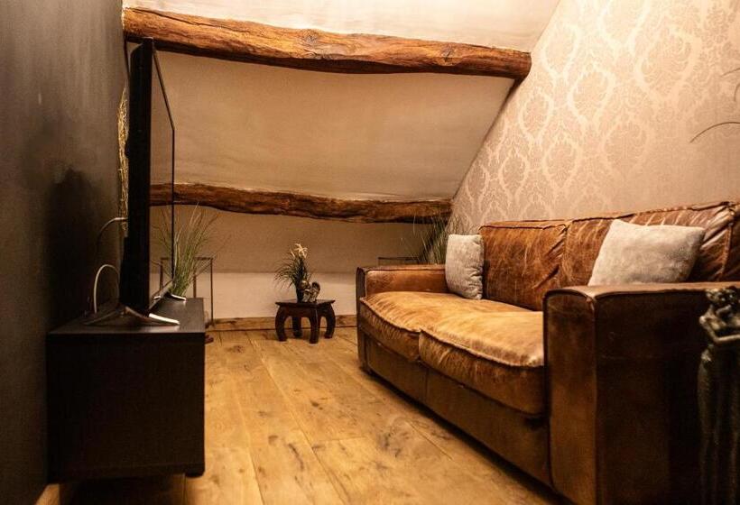 חדר סטנדרט נוף לבריכה, Suite Wellness