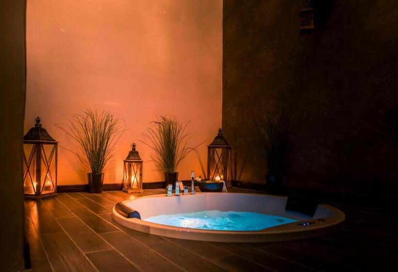 חדר סטנדרט עם מיטת קינג, Suite Wellness