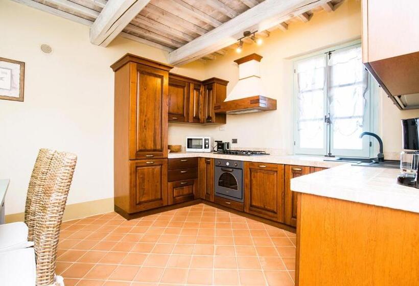 דירת שלושה חדרים, Luxury Resort With Swimming Pool In The Tuscan Countryside, Apartments With Private Outdoor Area Wit